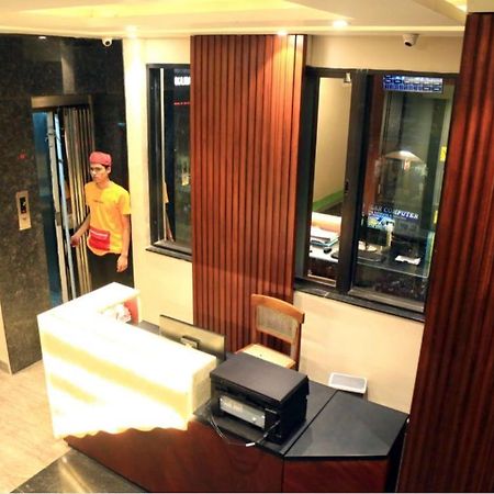 M Square Hotel Велор Екстериор снимка