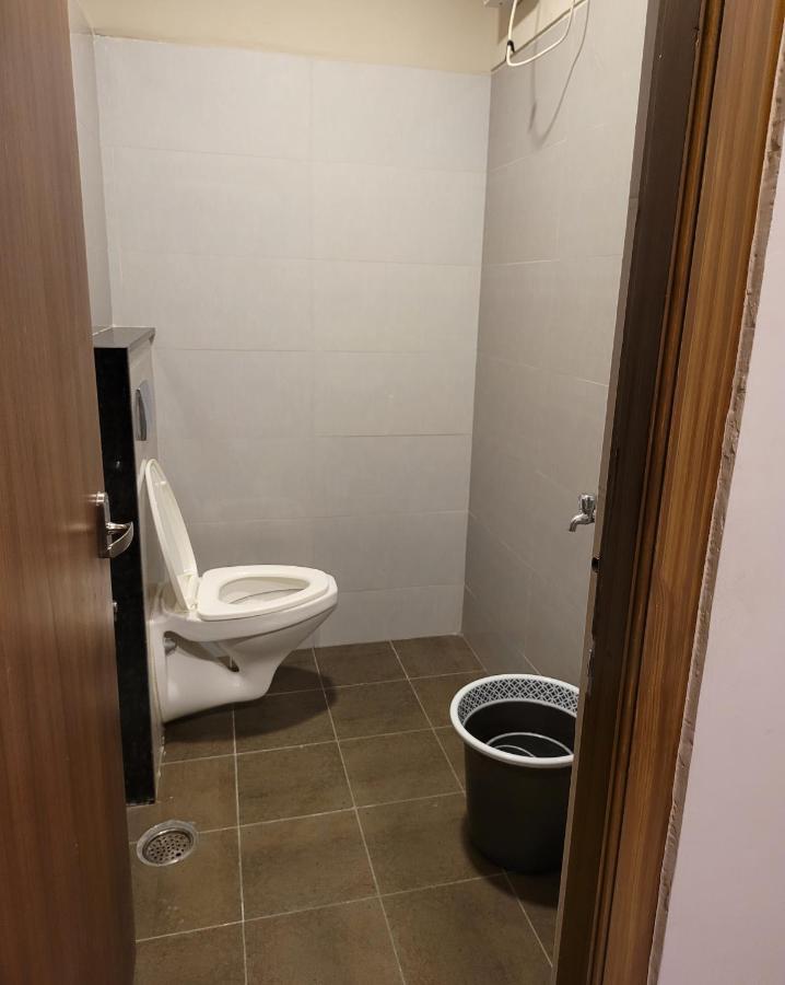 M Square Hotel Велор Стая снимка
